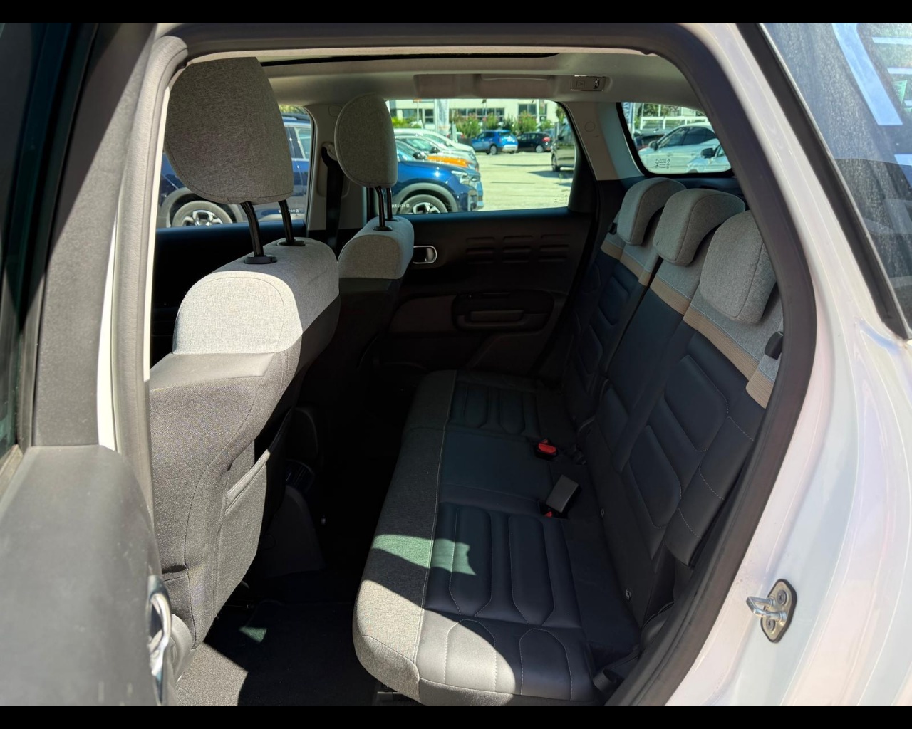 Foto CITROEN C3 Aircross 1.2 puretech Shine Pack s&s 110cv