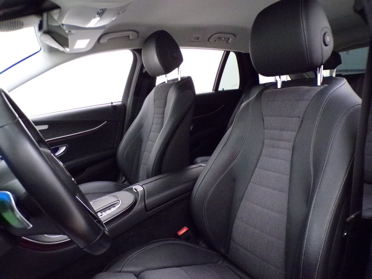 Mercedes Classe E Station Wagon Classe E Station Wagon 300 d Mild hybrid (d EQ-BOOST) Premium 4Matic 9G-Tronic Plus - 12