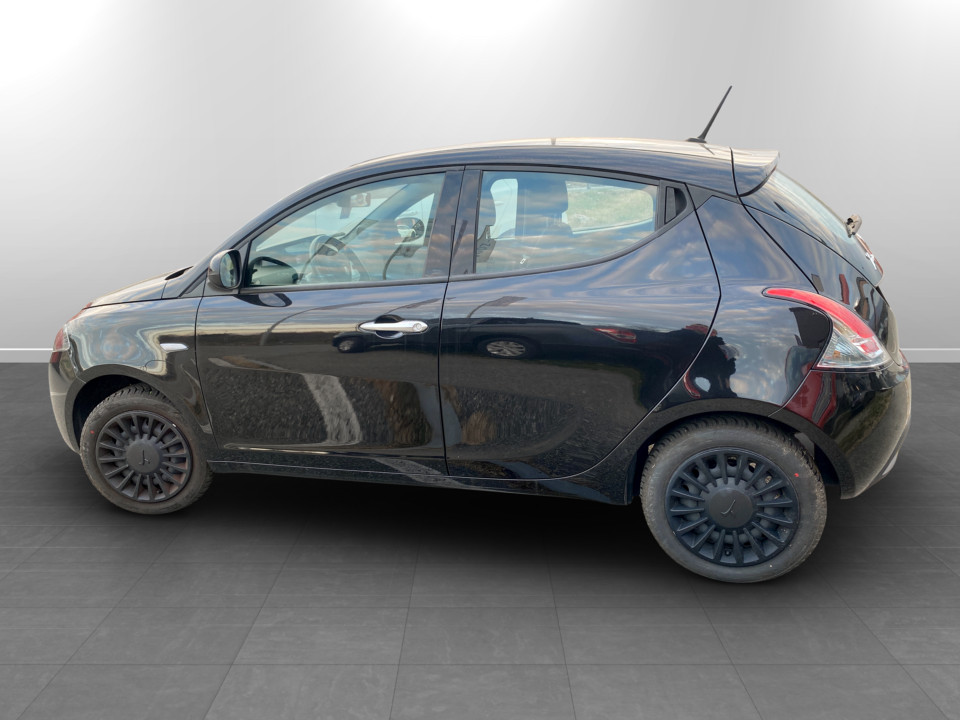 LANCIA Ypsilon Ypsilon 1.0 firefly hybrid Silver s&s 70cv
