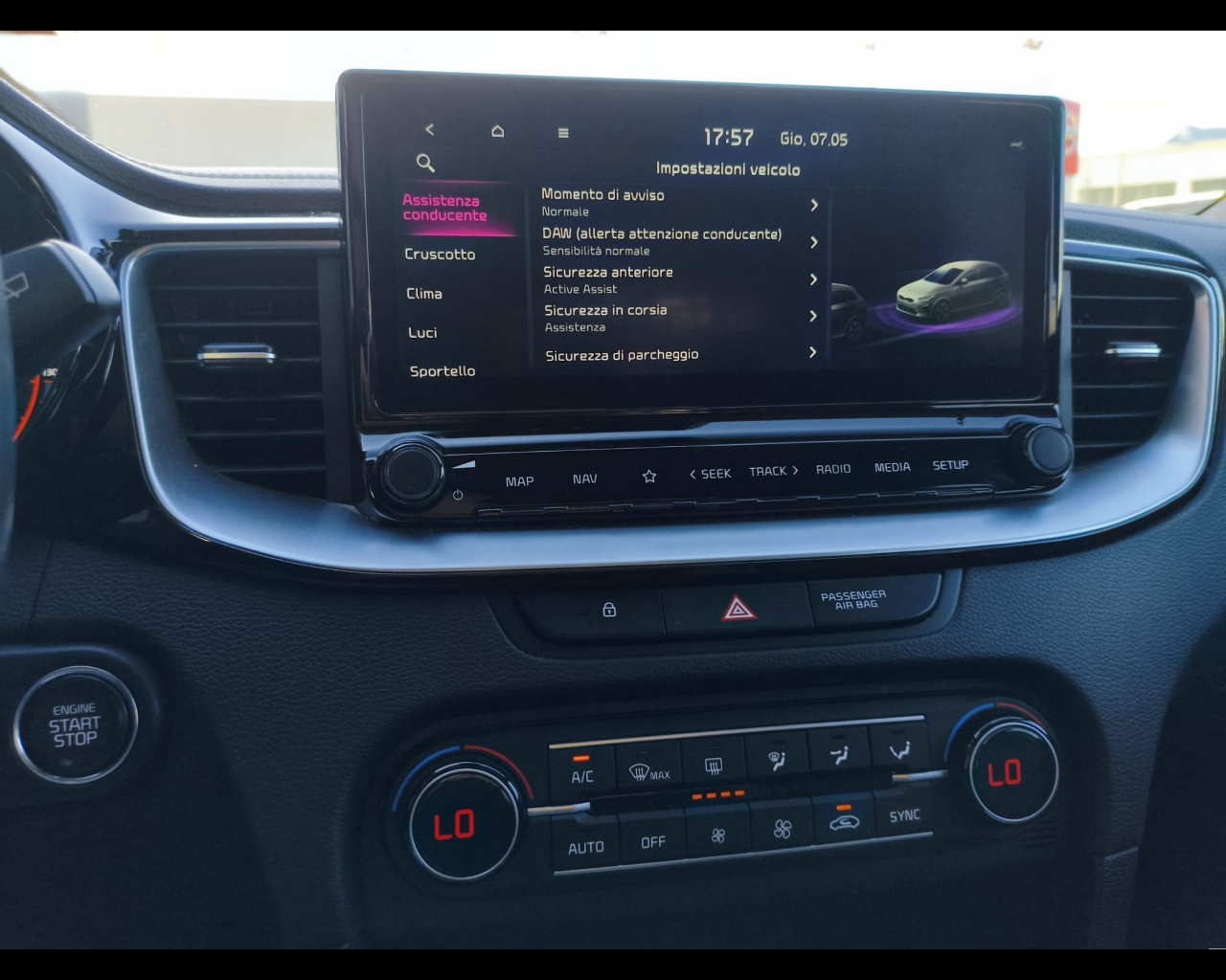 Foto KIA XCeed 1.6 crdi mhev Style 136cv imt