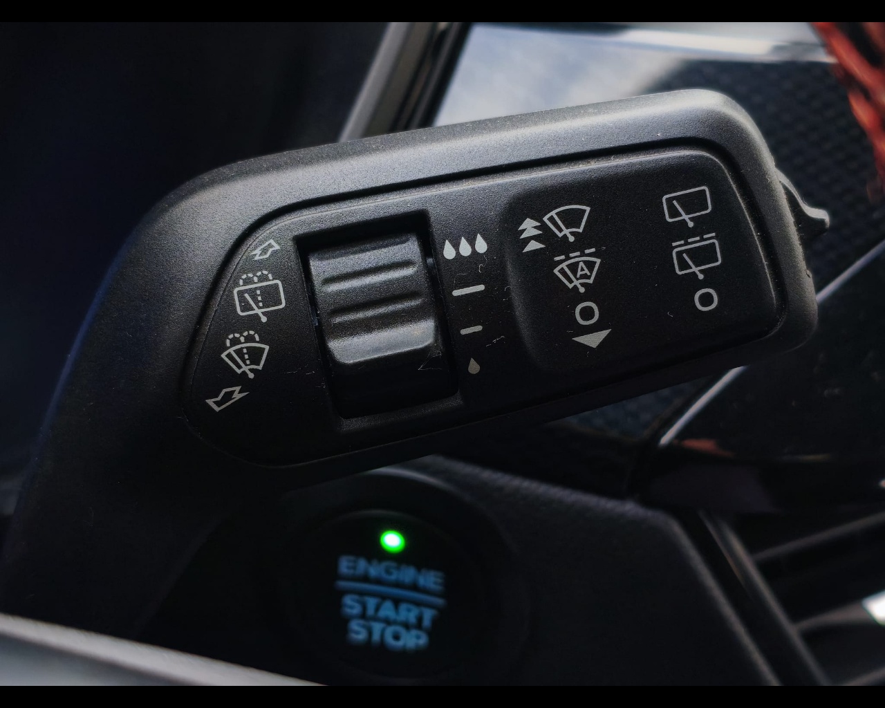 Foto FORD Kuga 1.5 ecoblue ST-Line 2wd 120cv