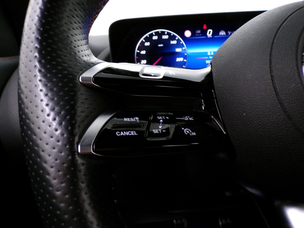 Mercedes GLA GLA 200 D AMG Line Premium 8G-DCT - 18