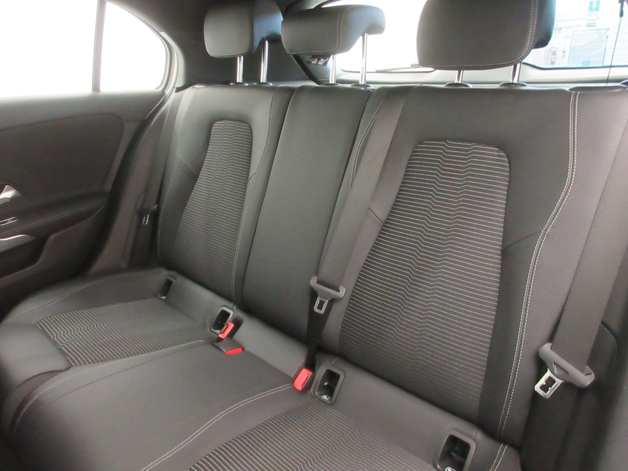 Mercedes Classe A Classe A 180 D Sport 7G-DCT - 14