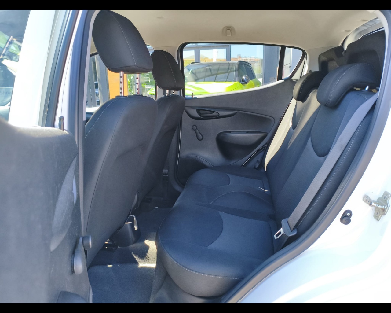 Foto OPEL Karl 1.0 N-Joy 75cv
