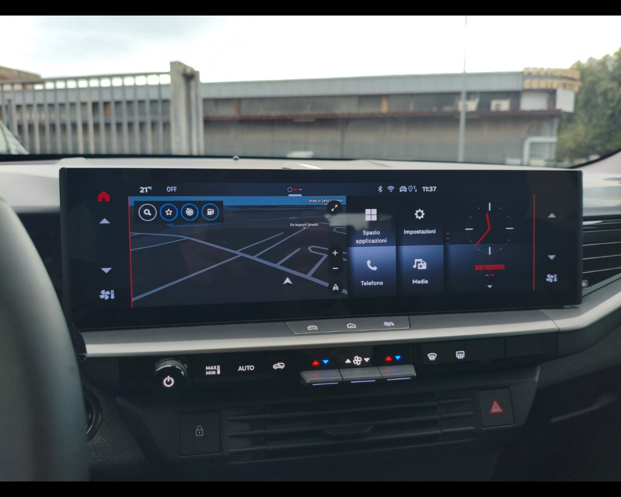 Foto OPEL Grandland 1.2 hybrid Edition 136cv e-dcs6