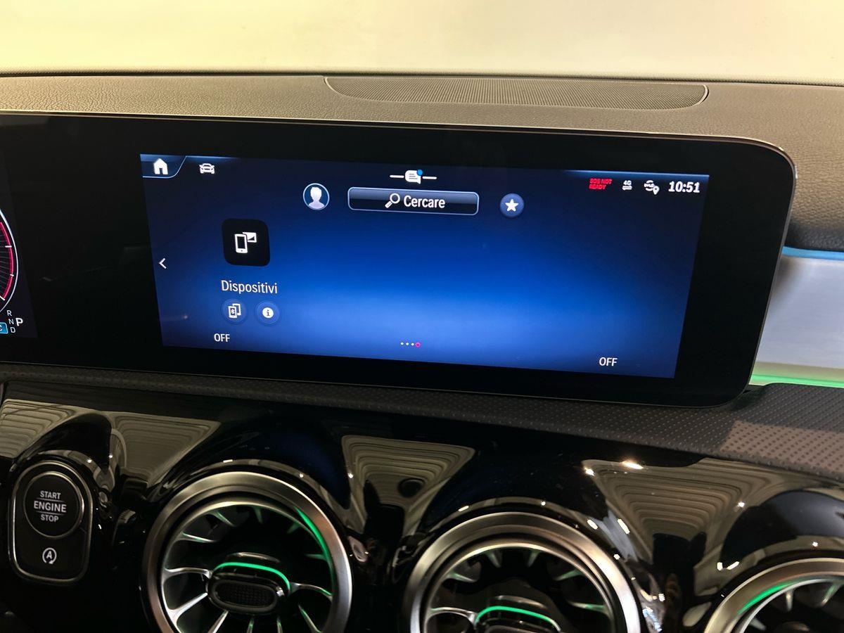 Mercedes  Classe A 180 D Advanced Plus AMG Line 8G-DCT - 12