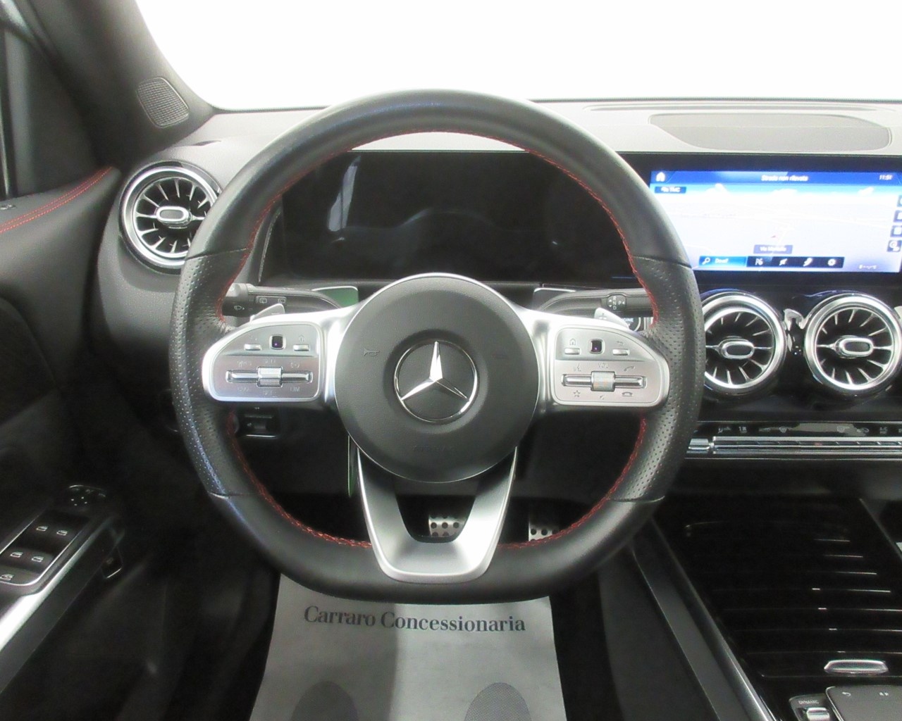 Mercedes GLB GLB 180 D Premium 8G-DCT - 16