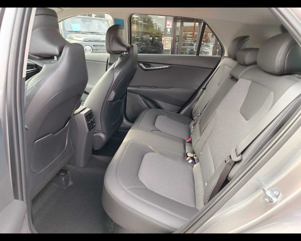 Kia Niro Nuovo Ibrido benzina Niro Este