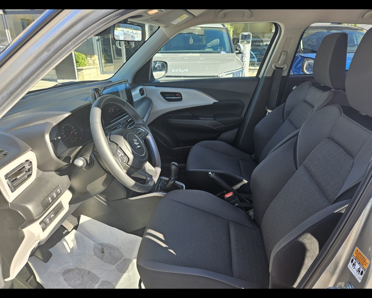 Foto SUZUKI Swift 1.2h Top 2wd