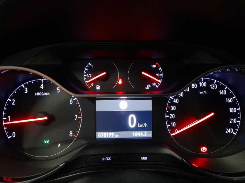 Crossland 2021 - Crossland 1.2 Elegance S&s 83cv