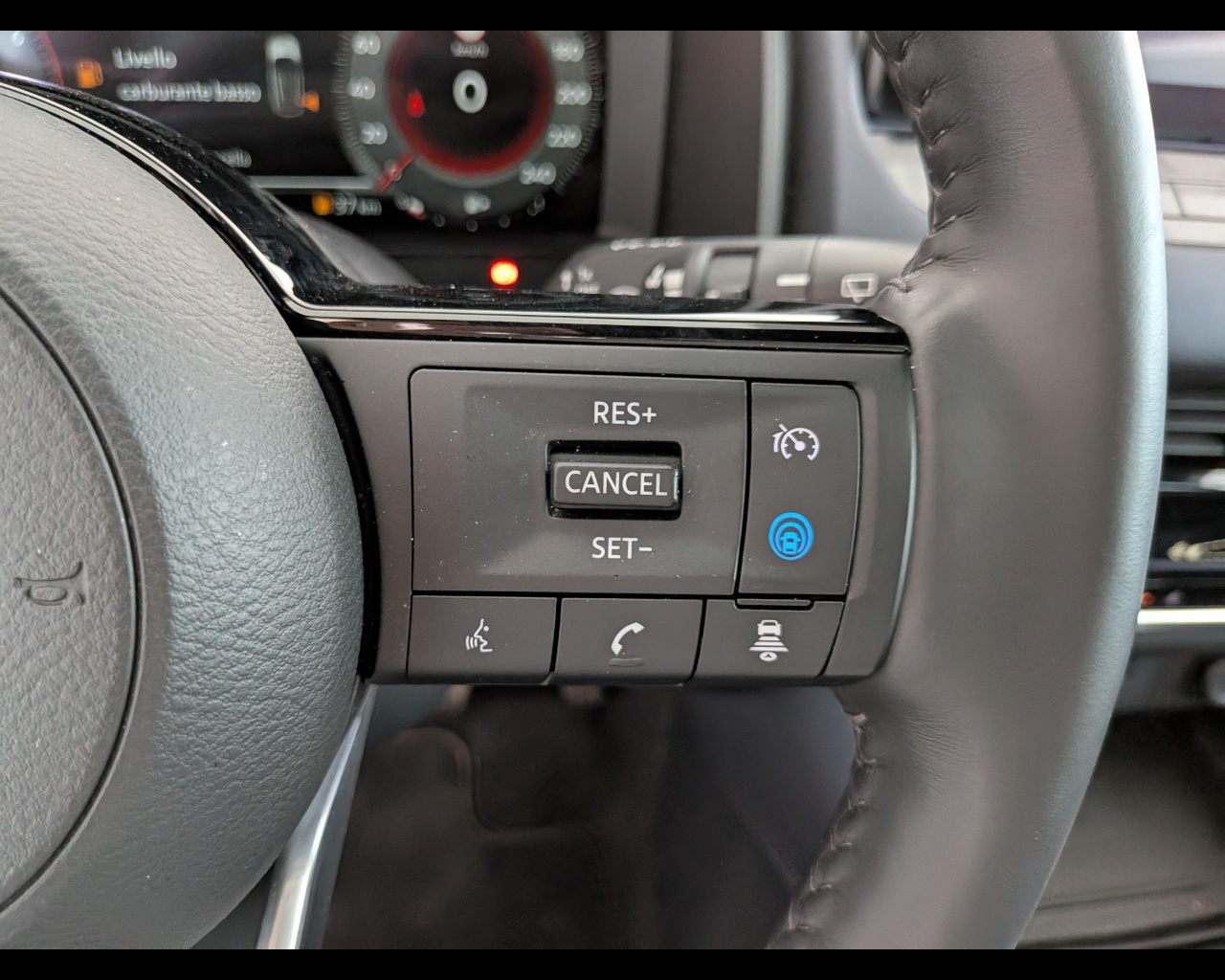 Foto NISSAN Qashqai 1.3 mhev Tekna 2wd 140cv