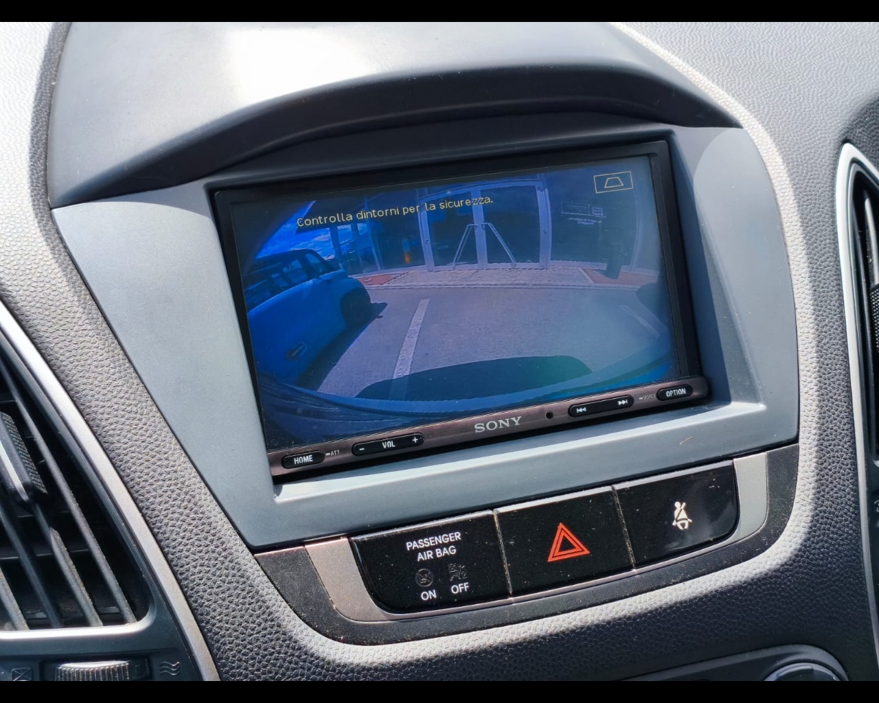 Foto HYUNDAI ix35 1.7 crdi Xpossible 115cv 2wd
