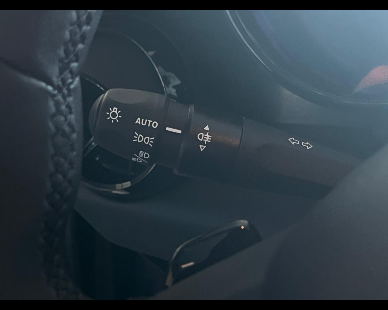 Foto ALFA ROMEO Junior Ibrida Ibrida 1.2 136cvHybrid Edct6