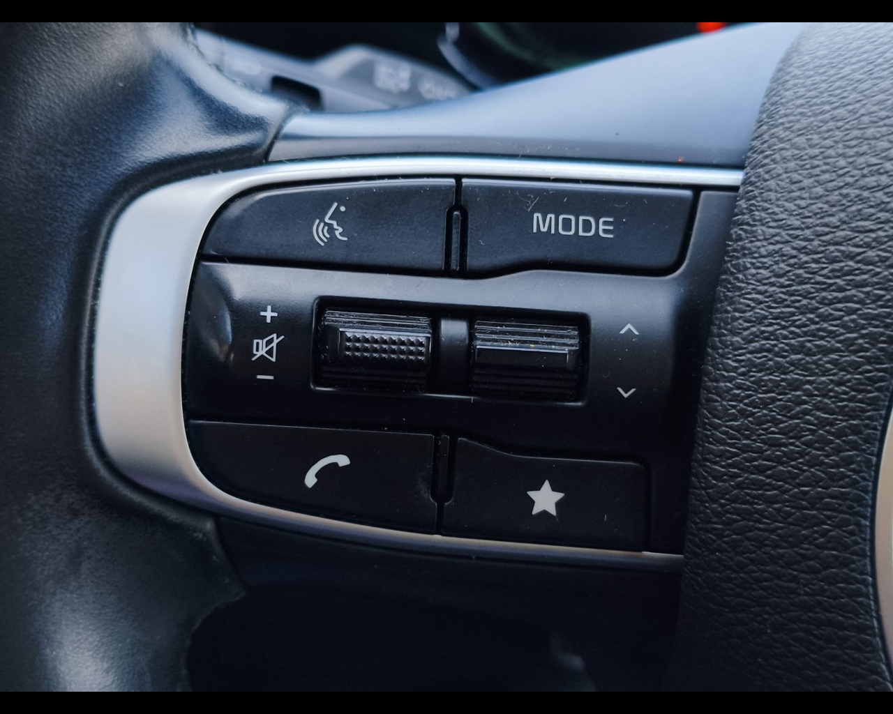 Foto KIA Sportage 1.6 crdi mhev Business imt