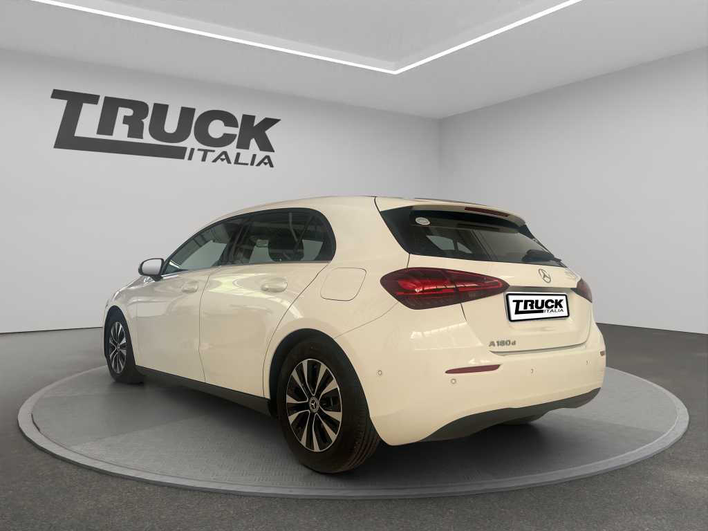 mercedes-benz-classe-a-w177-2023-180-d-advanced-auto-sku93472