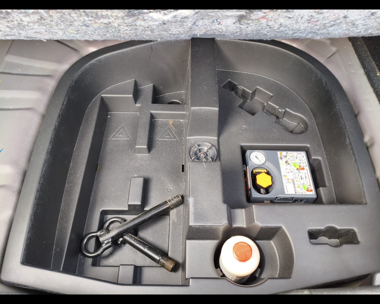 Foto NISSAN Juke 1.0 dig-t Acenta 114cv