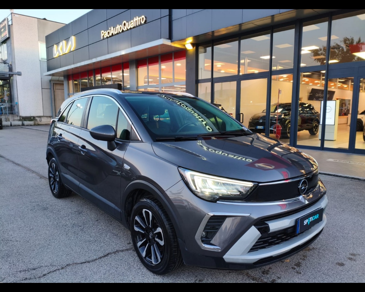 Foto OPEL Crossland 1.2 Elegance s&s 83cv
