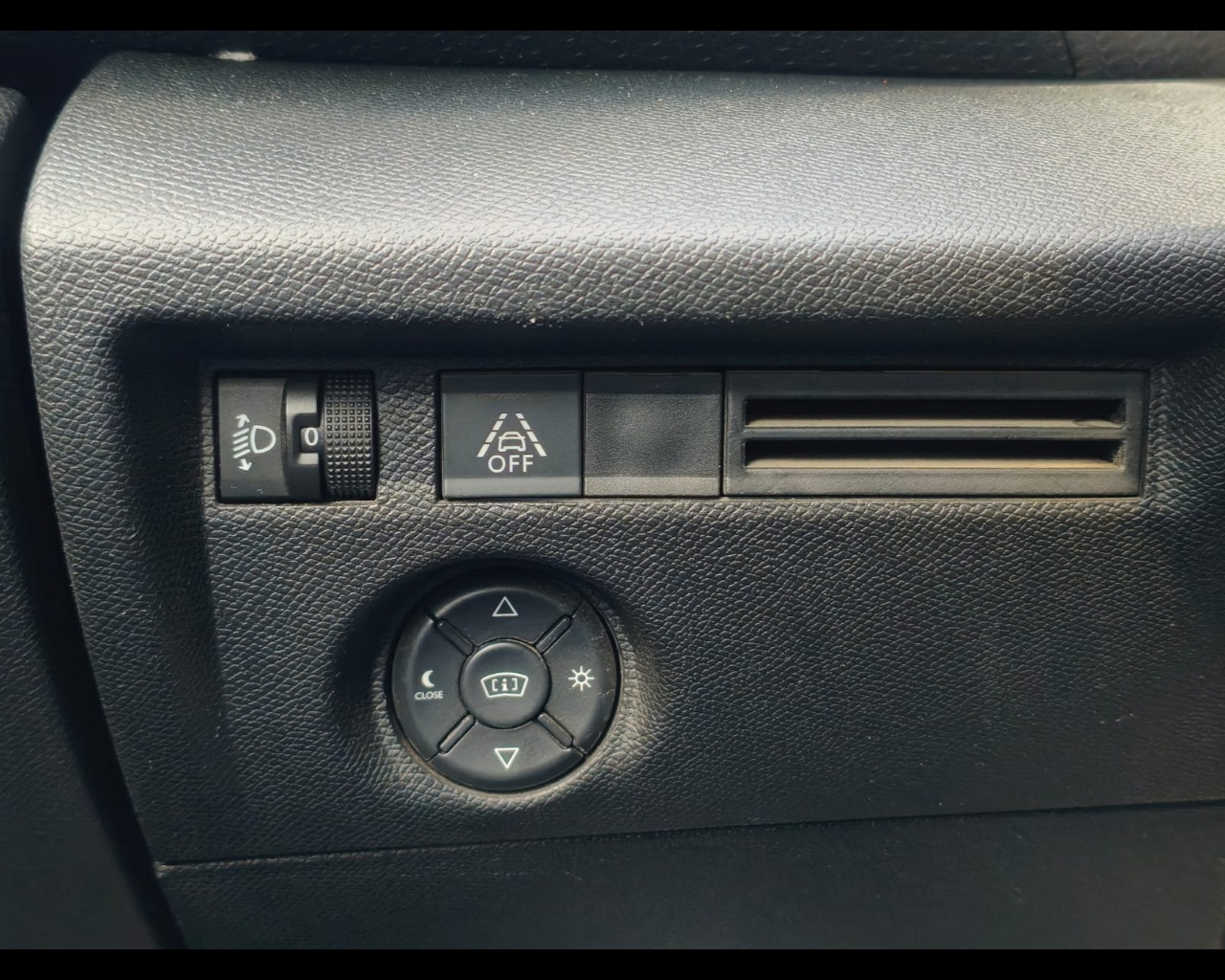 Foto CITROEN C4 1.5 bluehdi Feel Pack s&s 130cv eat8