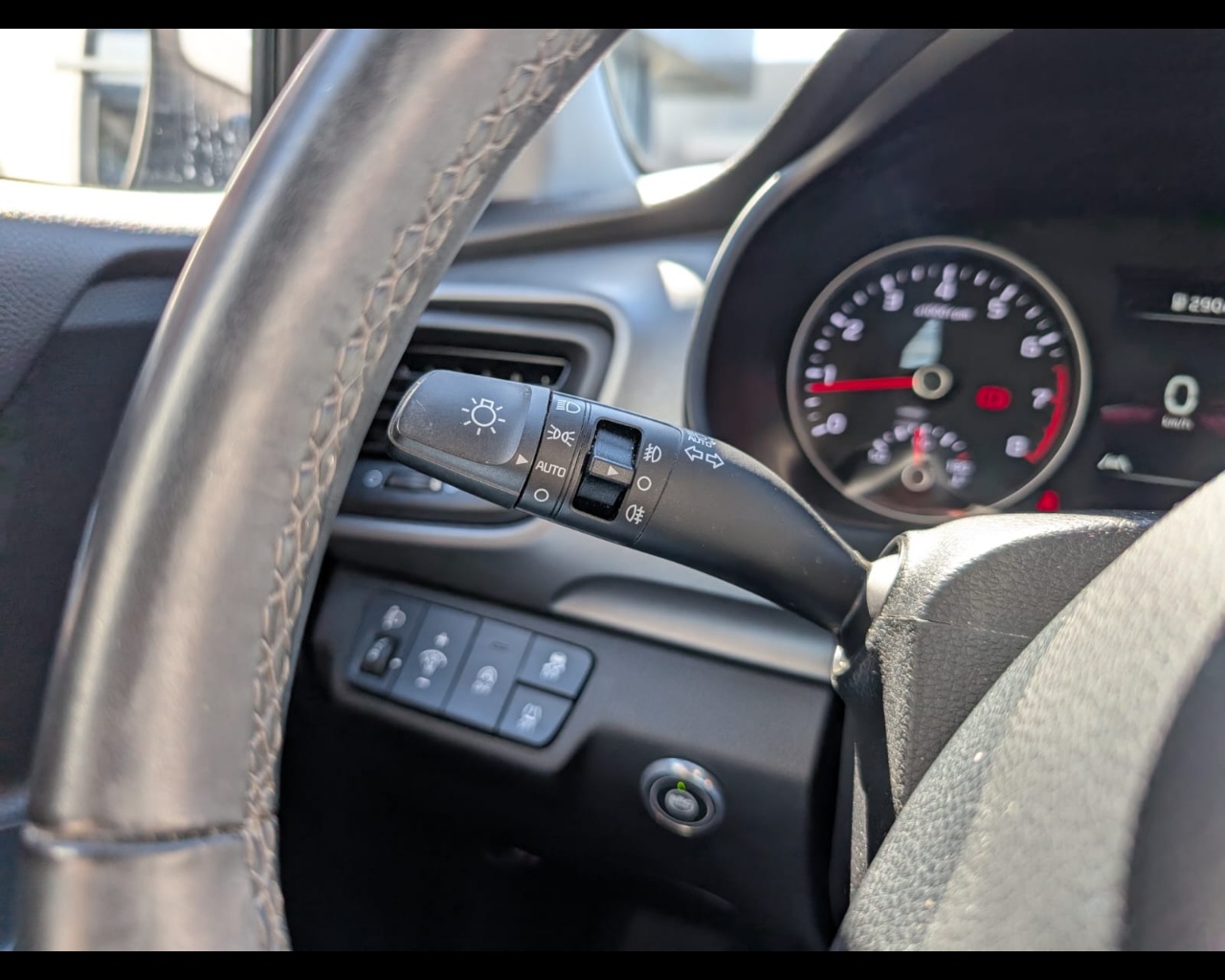 Foto KIA Stonic 1.2 dpi Urban s/Smart Pack gpl 82cv