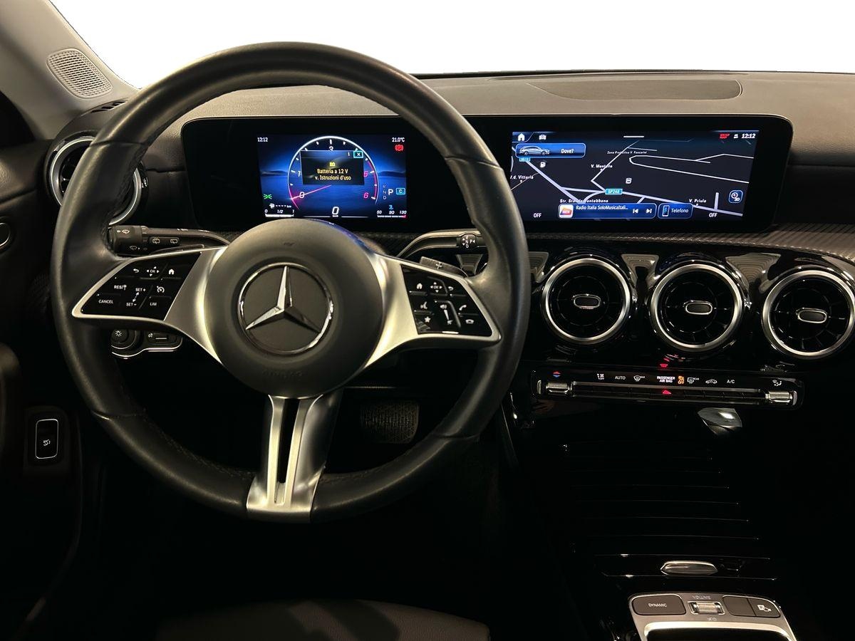 Mercedes CLA Shooting Brake CLA Shooting Brake 180 D Advanced 8G-DCT - 11