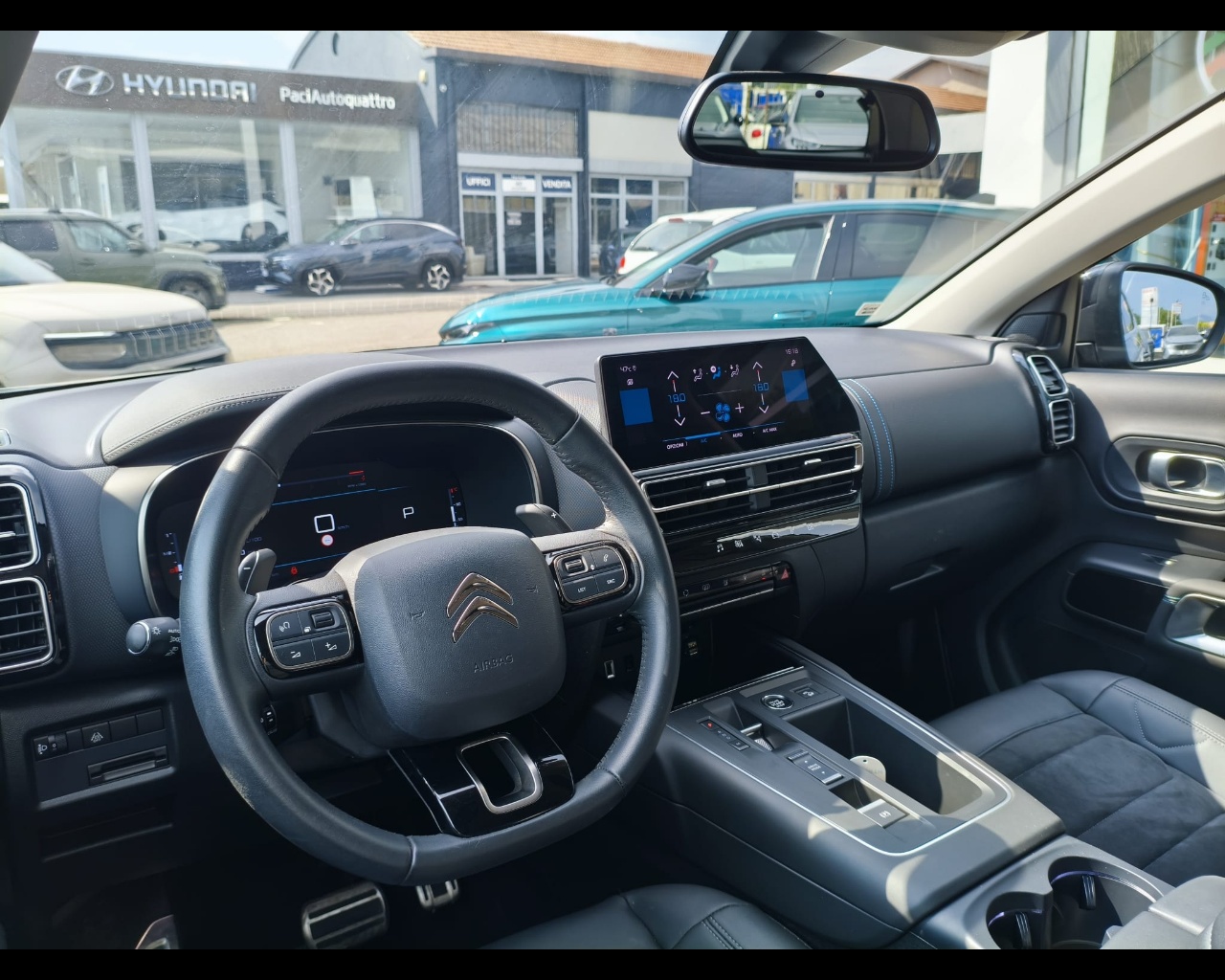 Foto CITROEN C5 Aircross 1.5 bluehdi Shine s&s 130cv eat8