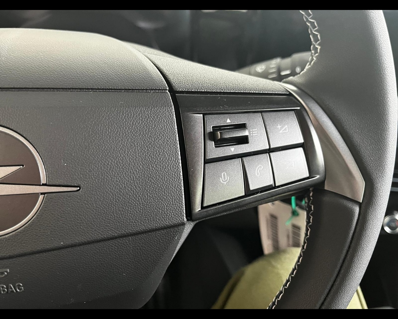 Foto OPEL Mokka Edition Benzina 136 CV (100 kW) Manuale