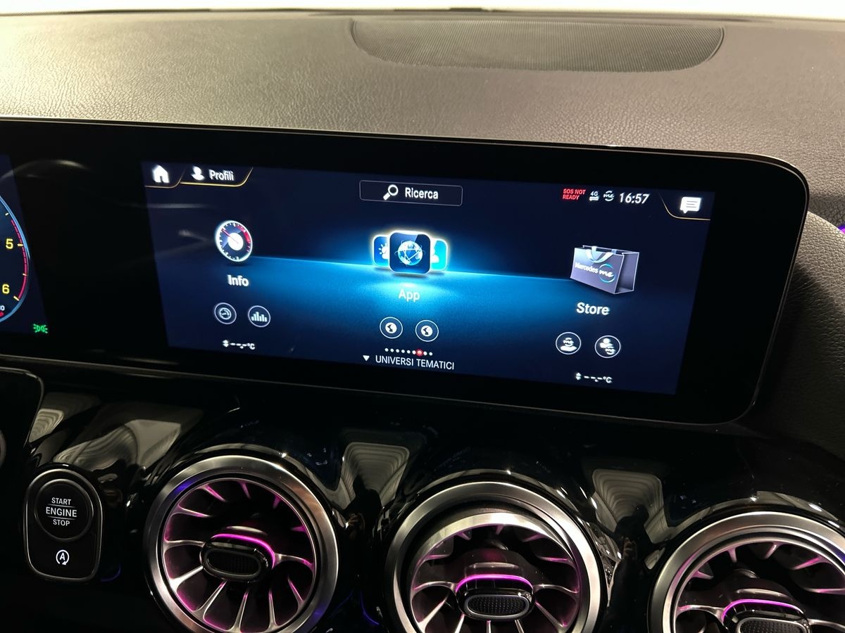 Mercedes GLA GLA 180 D Premium 8G-DCT - 12