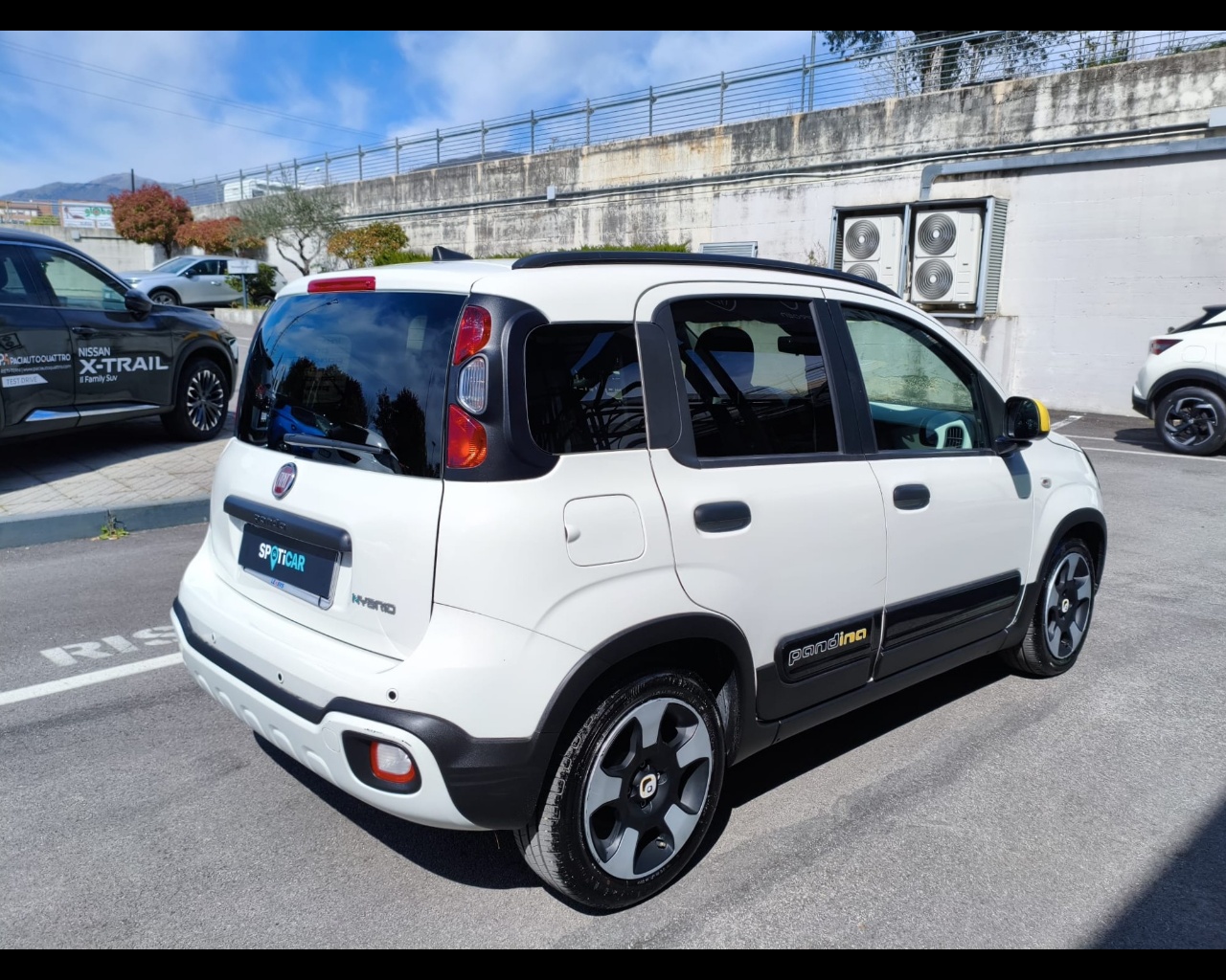 Foto FIAT Pandina Cross 1.0 firefly hybrid s&s 70cv