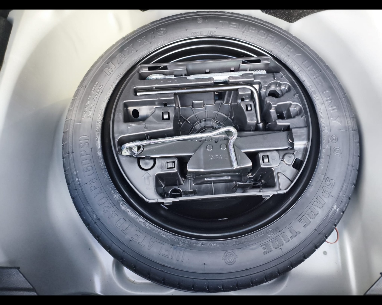Foto PEUGEOT 208 1.2 hybrid GT 110cv e-dcs 6