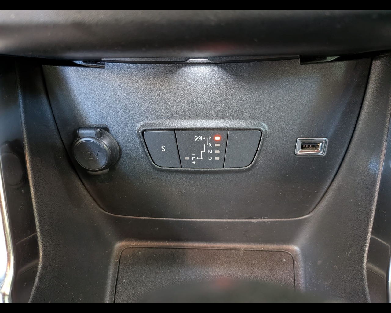 Foto CITROEN C3 Aircross 1.2 puretech Shine Pack s&s 130cv eat6