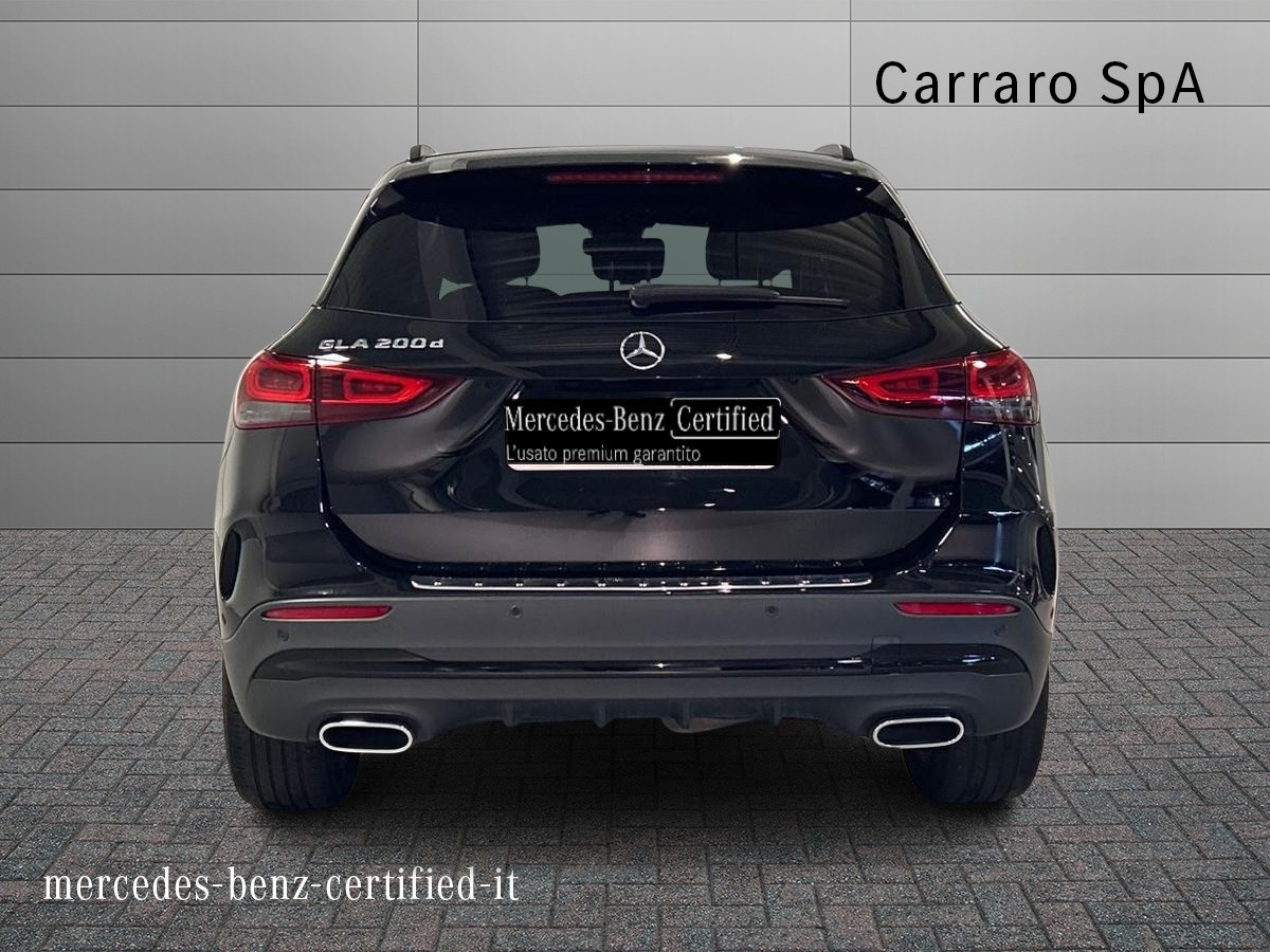 Mercedes GLA GLA 200 D Premium 8G-DCT - 4