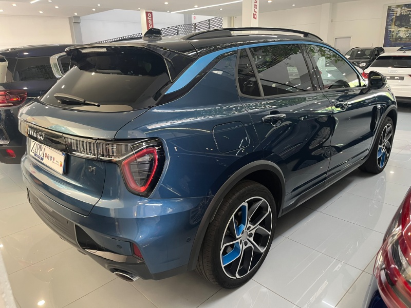 LYNK&CO – 01 PHEV