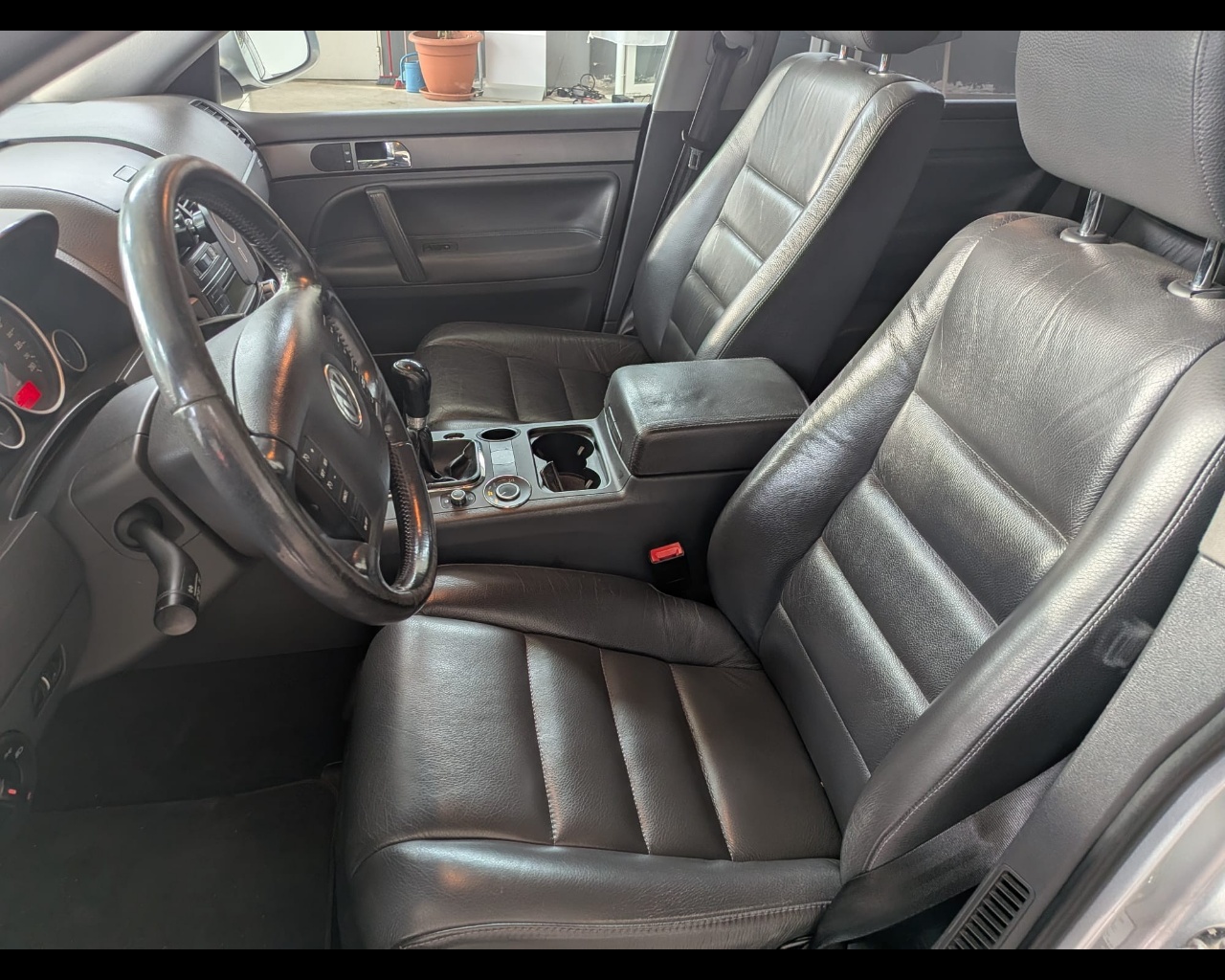 Foto VOLKSWAGEN Touareg 2.5 tdi R5 dpf FL