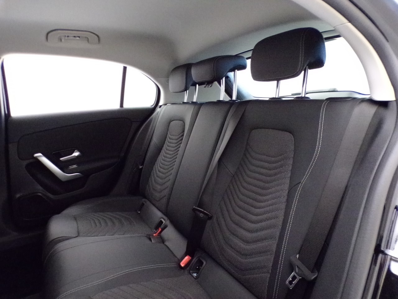 Mercedes Classe A 180 D Advanced Progressive 8G-DCT - 14
