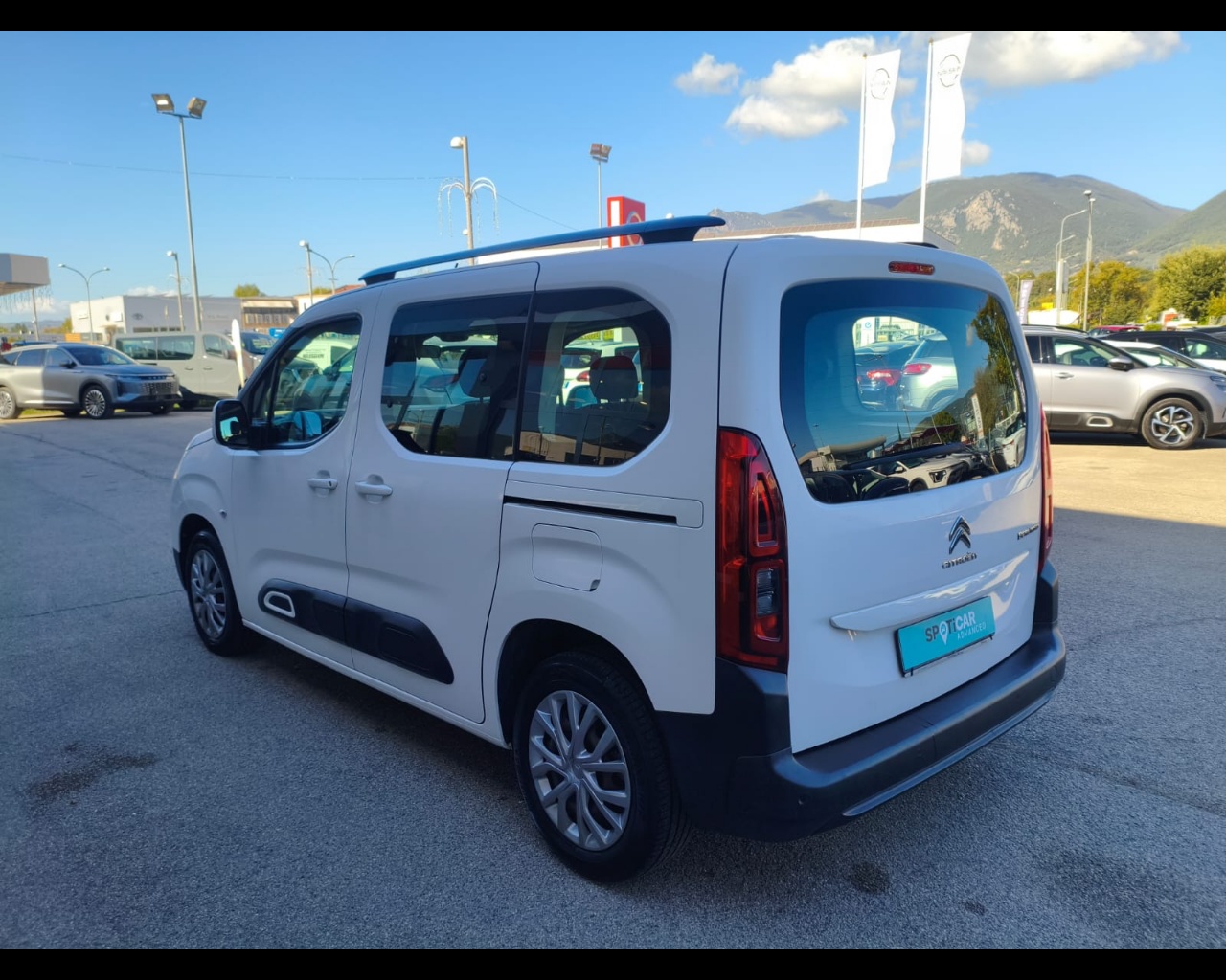 Foto CITROEN Berlingo 1.5 bluehdi M Feel s&s 100cv