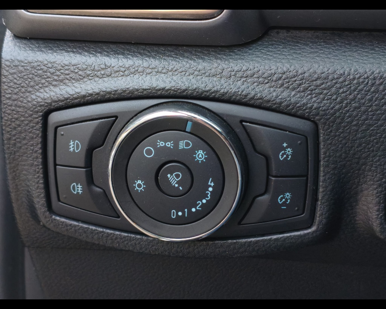 Foto FORD Ranger 2.0 ecoblue 170cv XL 4wd