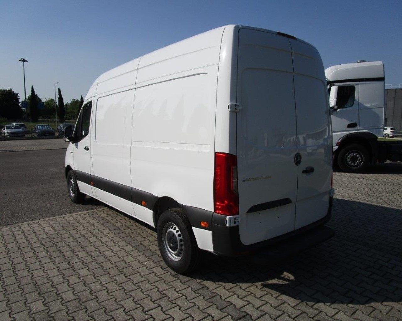 Mercedes eSprinter e-Sprinter Furgone Traz. Ant. - 4