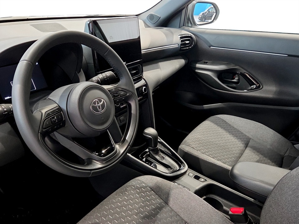 TOYOTA Yaris Cross 1.5h Trend fwd 115cv e-cvt Ibrida usato - 5