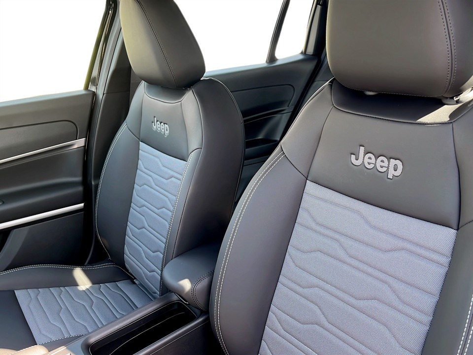 JEEP Avenger 4xe Hybrid 619 Upland 1.2 145cv 4xe Mhev Ibrida km0 - 6