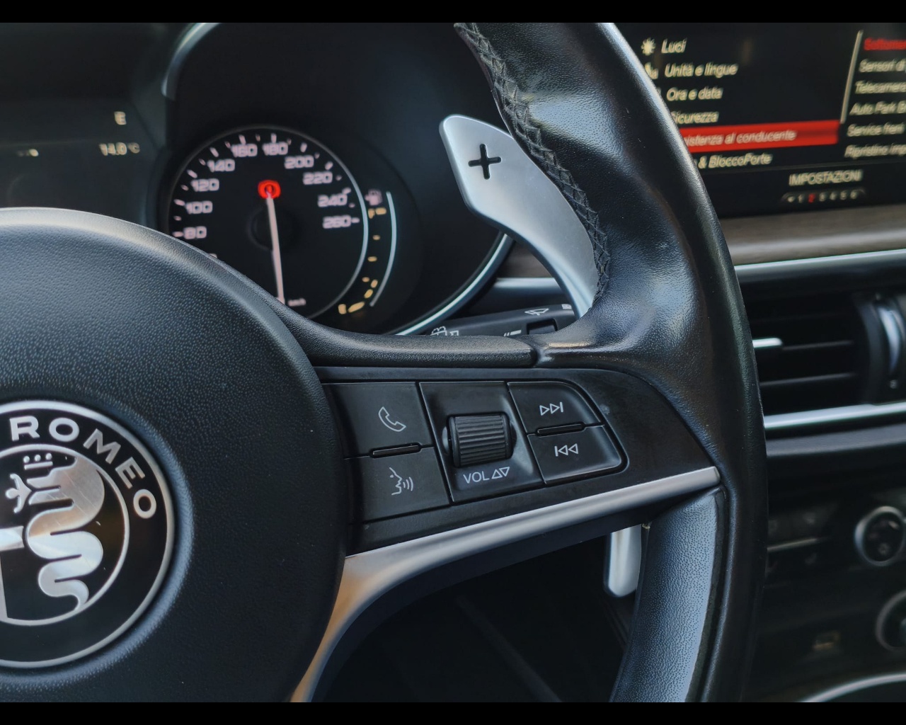 Foto ALFA ROMEO Stelvio 2.0 t First Edition Q4 280cv auto