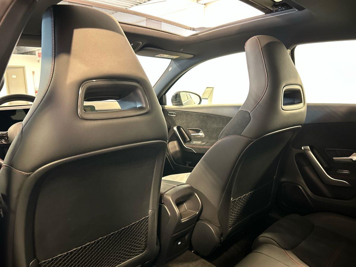 Mercedes  Classe A 250 e Plug-In-Hybrid Advanced Plus AMG Line Speedshift DCT AMG 8G - 18
