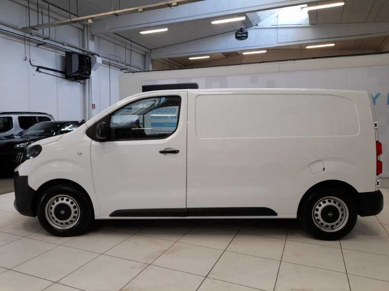 Vivaro Iii 2024 - Vivaro M 1.5 Diesel 120cv S&s