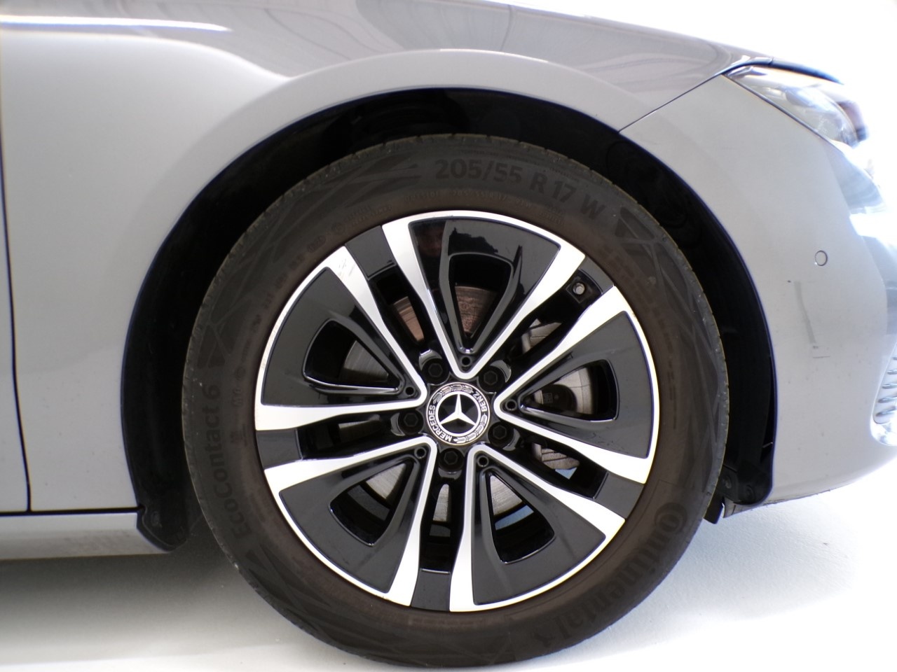 Mercedes  CLA Shooting Brake 180 D Advanced 8G-DCT - 4