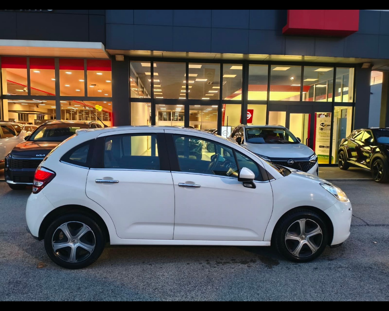 Foto CITROEN C3 1.2 puretech Feel edition 82cv