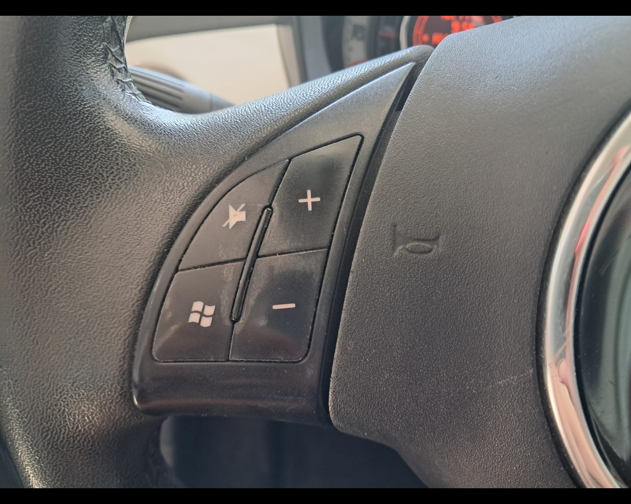 Foto FIAT 500 1.2 Lounge 69cv