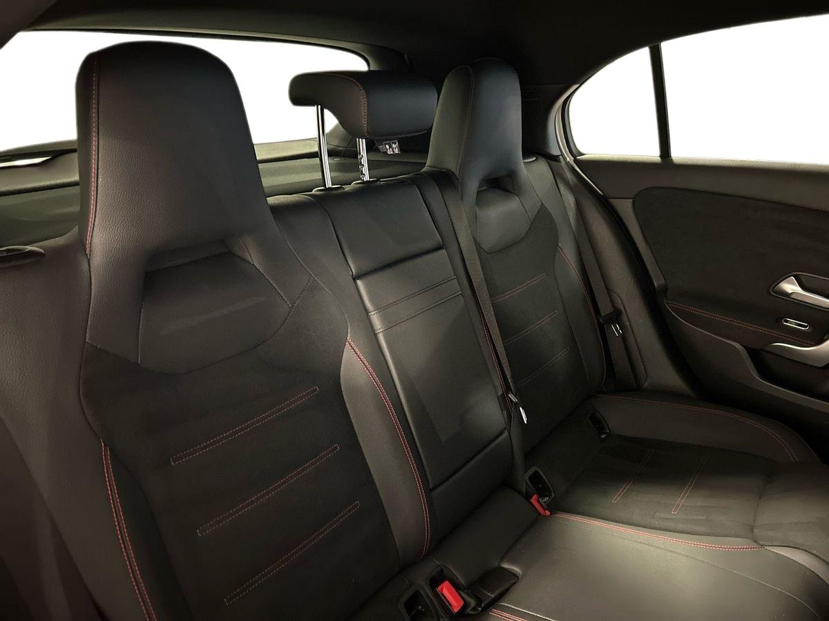 Mercedes  Classe A 180 D Advanced Plus AMG Line 8G-DCT - 16