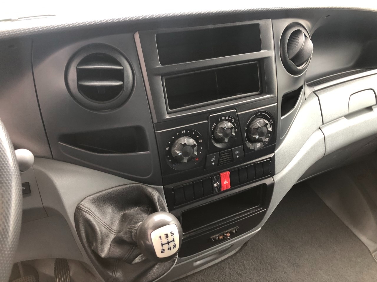 Iveco Daily IV daily 35 C12 p.l. - 14