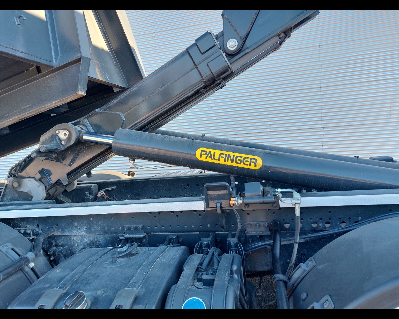 Scania Lungo Raggio LB 32 R 560 LB 8x2*6 HNB - 29