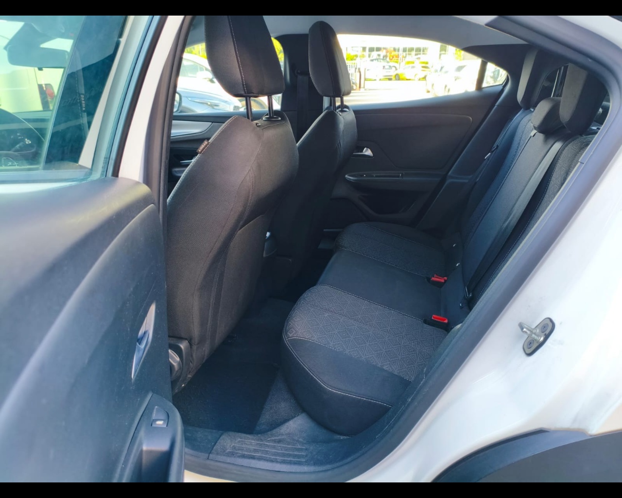 Foto OPEL Mokka 1.2 t Edition s&s 100cv