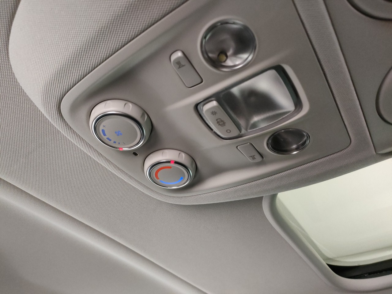 Peugeot Traveller Nuovo diesel Traveller Porto Mantovano